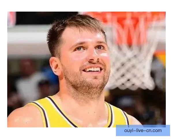 阿德巴约谈东契奇狂砍60分感受无解模式想突破80分难度